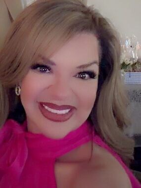 Meet your Posher, Dalinda